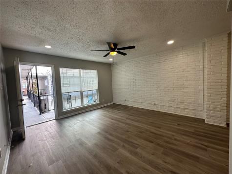 9711 Linkmeadow Lane 11 Houston TX 77025