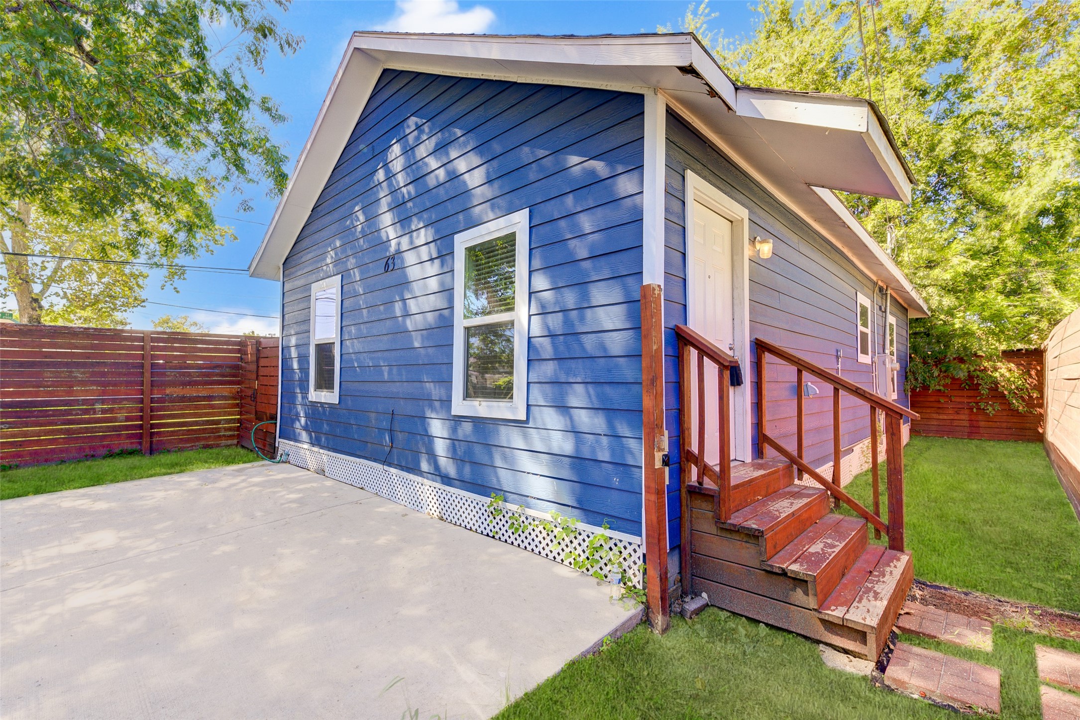 63 Nix Street Houston TX 77003