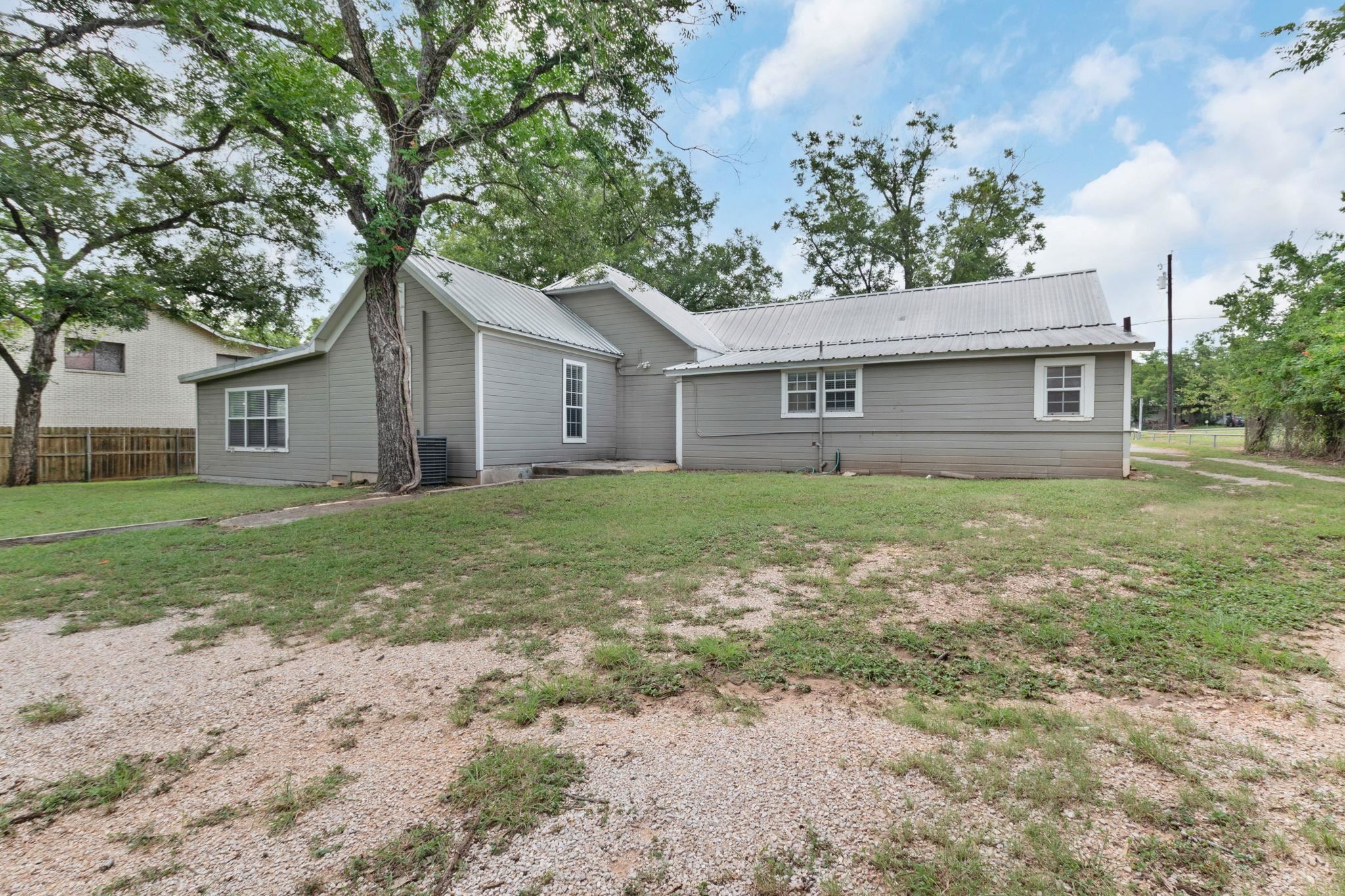 611 Central Texas Expressway Lampasas TX 76550