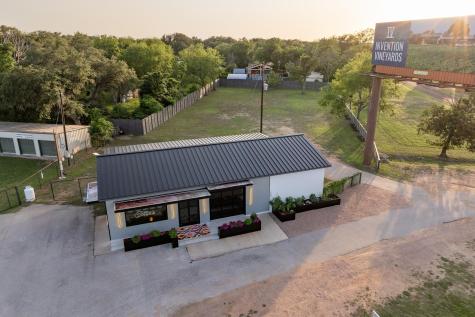 105 N Us Highway 281 Johnson City TX 78636