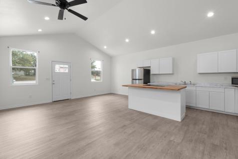 1-10 Waco Street Kingsland TX 78639