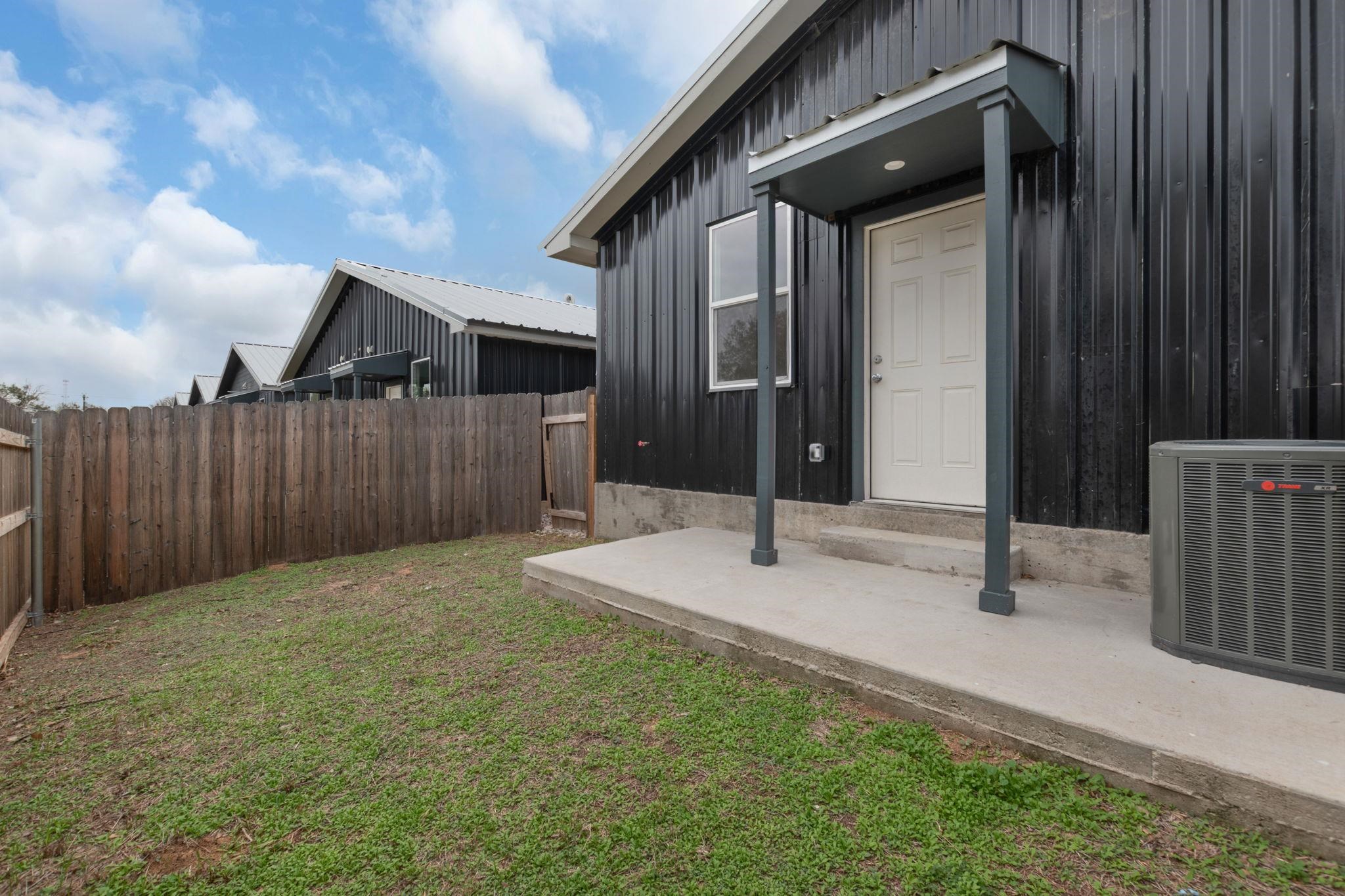 1-10 Waco Street Kingsland TX 78639