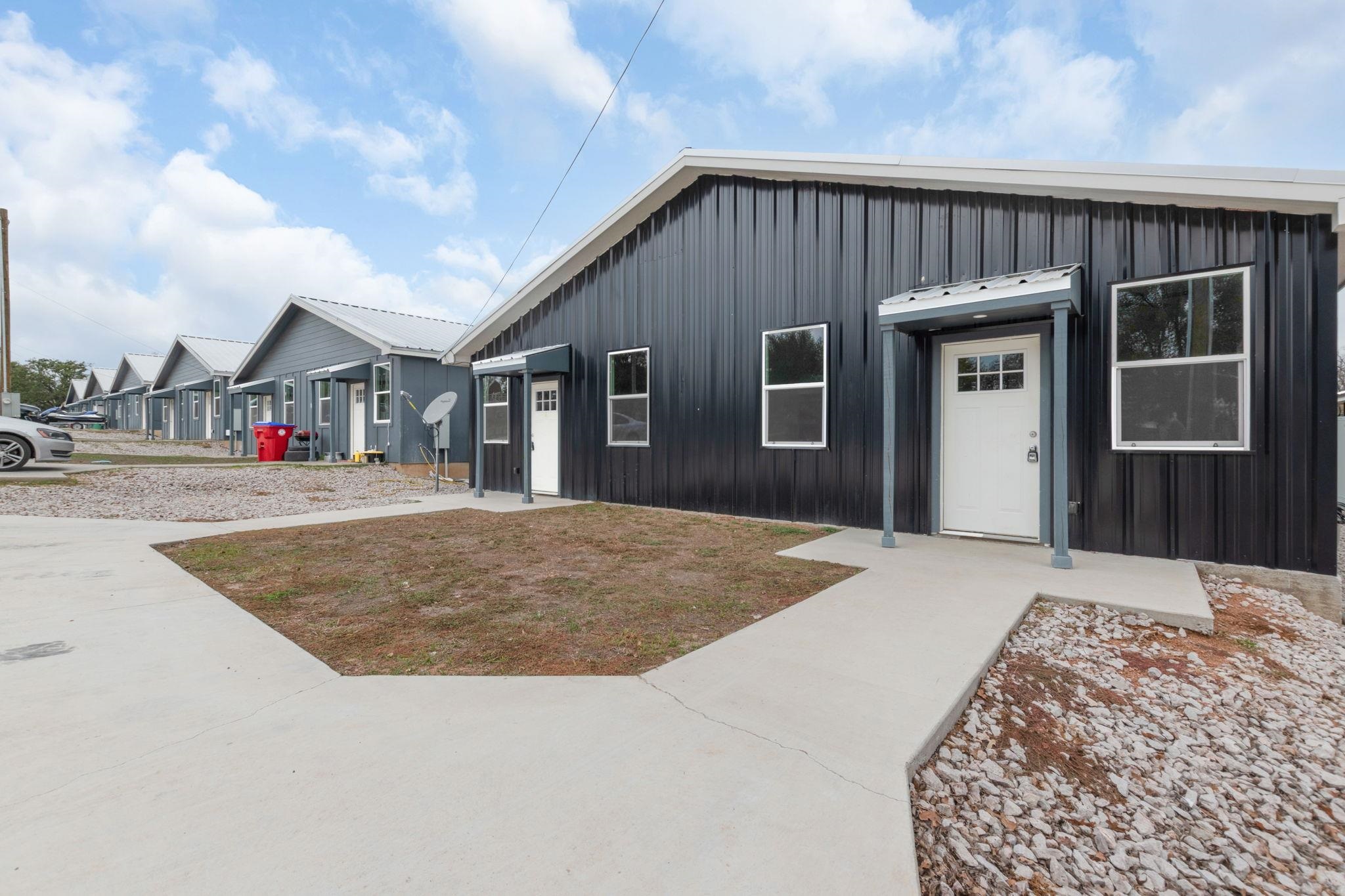 1-10 Waco Street Kingsland TX 78639
