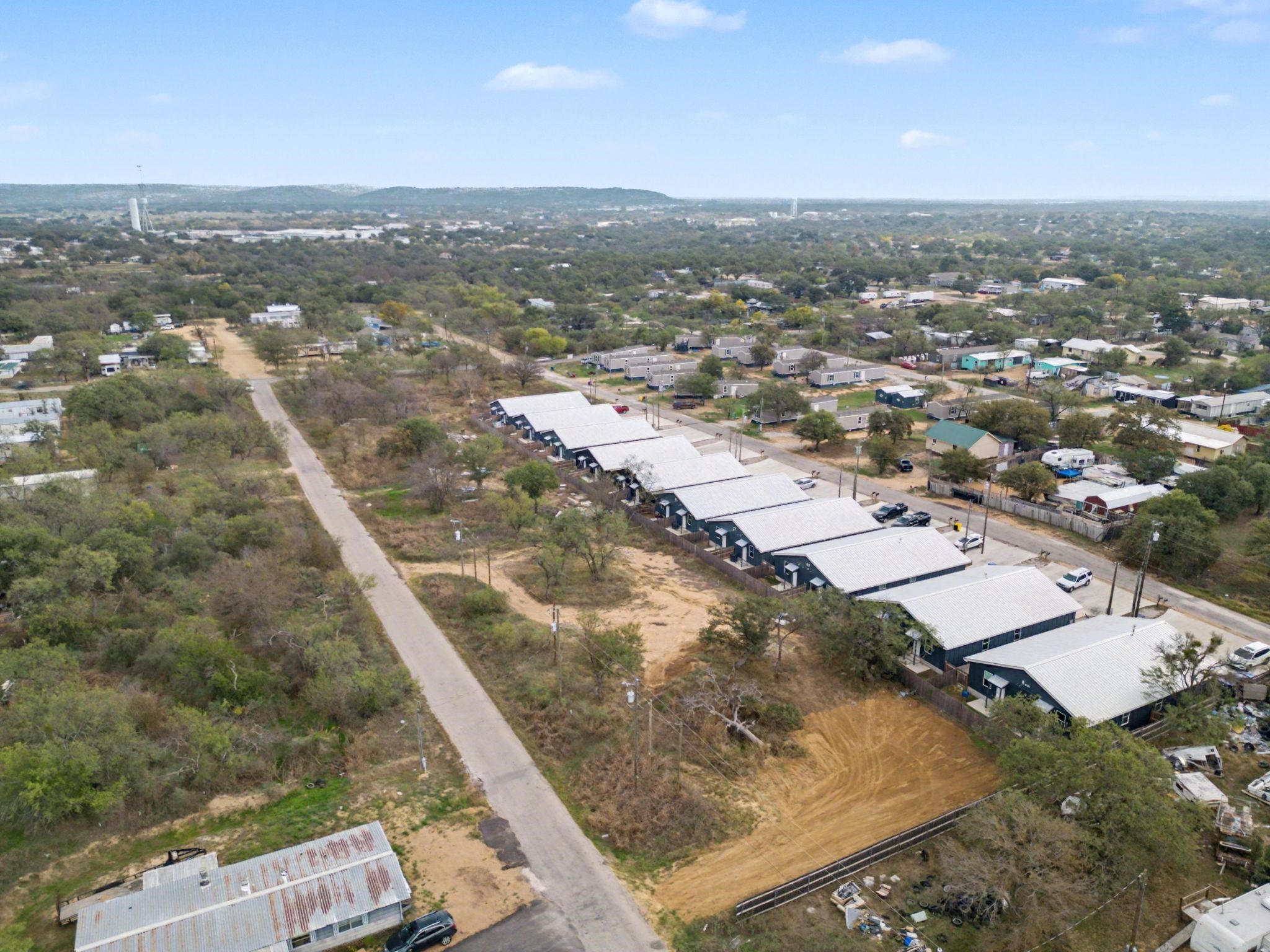 1-10 Waco Street Kingsland TX 78639