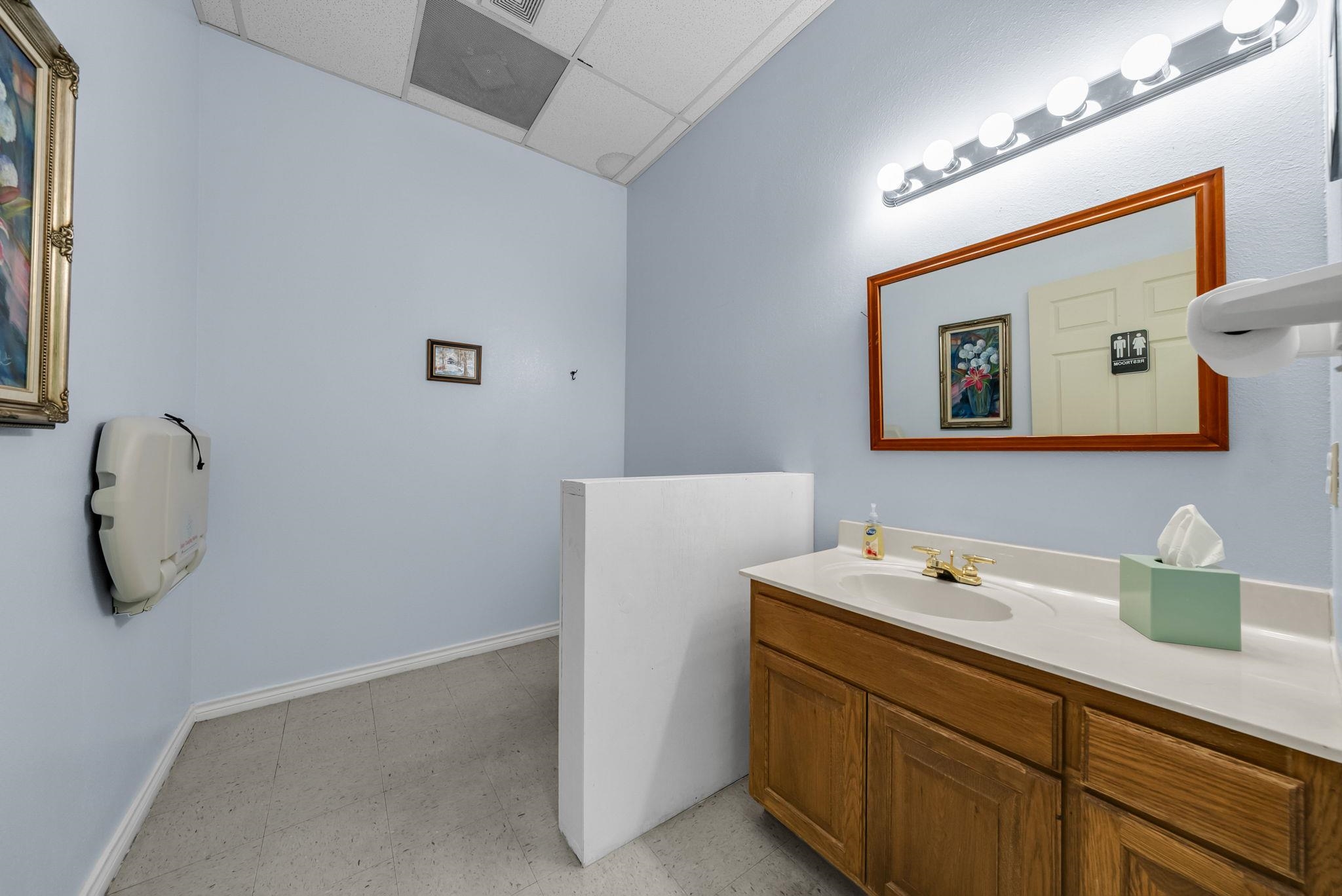 3411 Highway 281 Marble Falls TX 78654