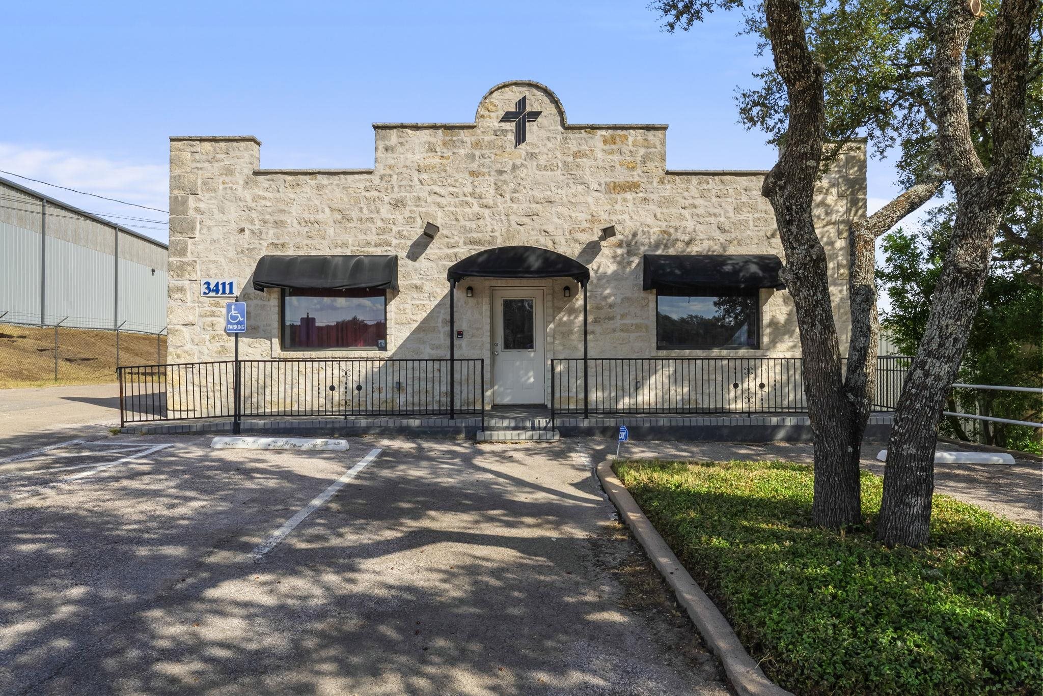 3411 Highway 281 Marble Falls TX 78654