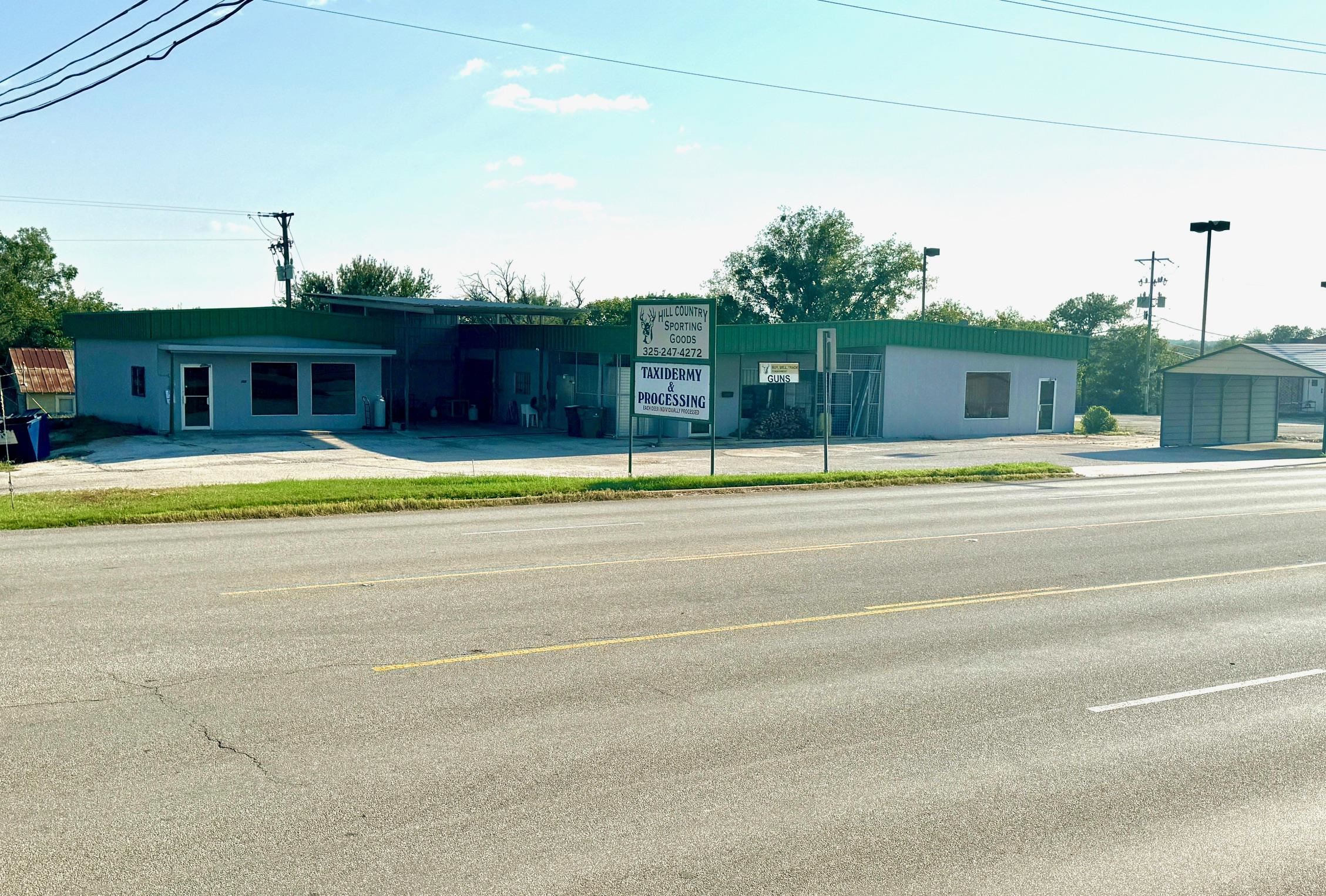 304A W Young Llano TX 78643