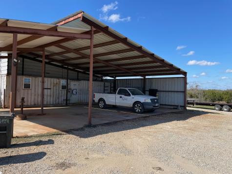 320 Red Bluff Road Spicewood TX 78669
