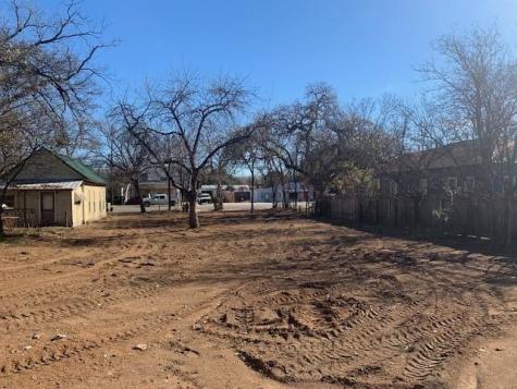 1103, 1109, 1111 S Ford Llano TX 78643