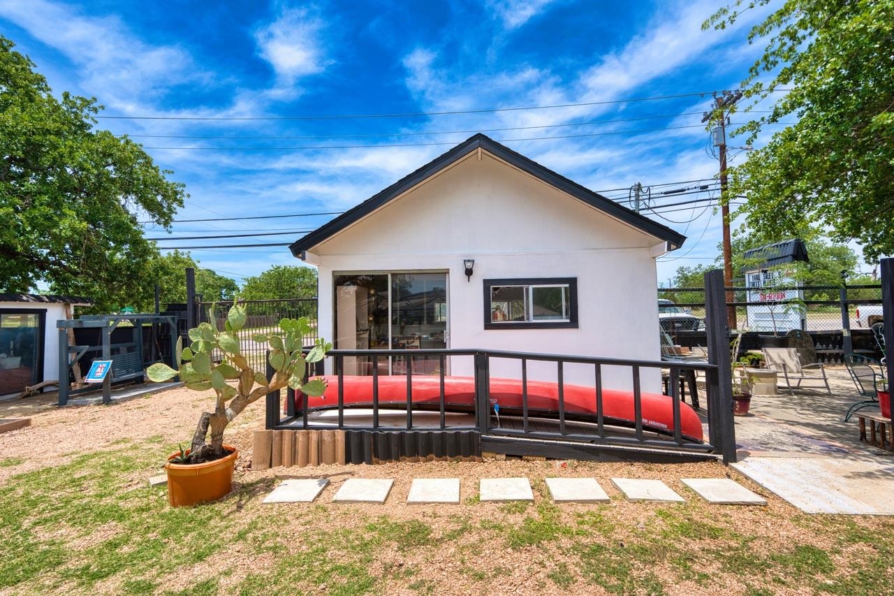 908 Phillips Ranch Road Granite Shoals TX 78654