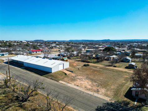 1209 Bessemer Llano TX 78643