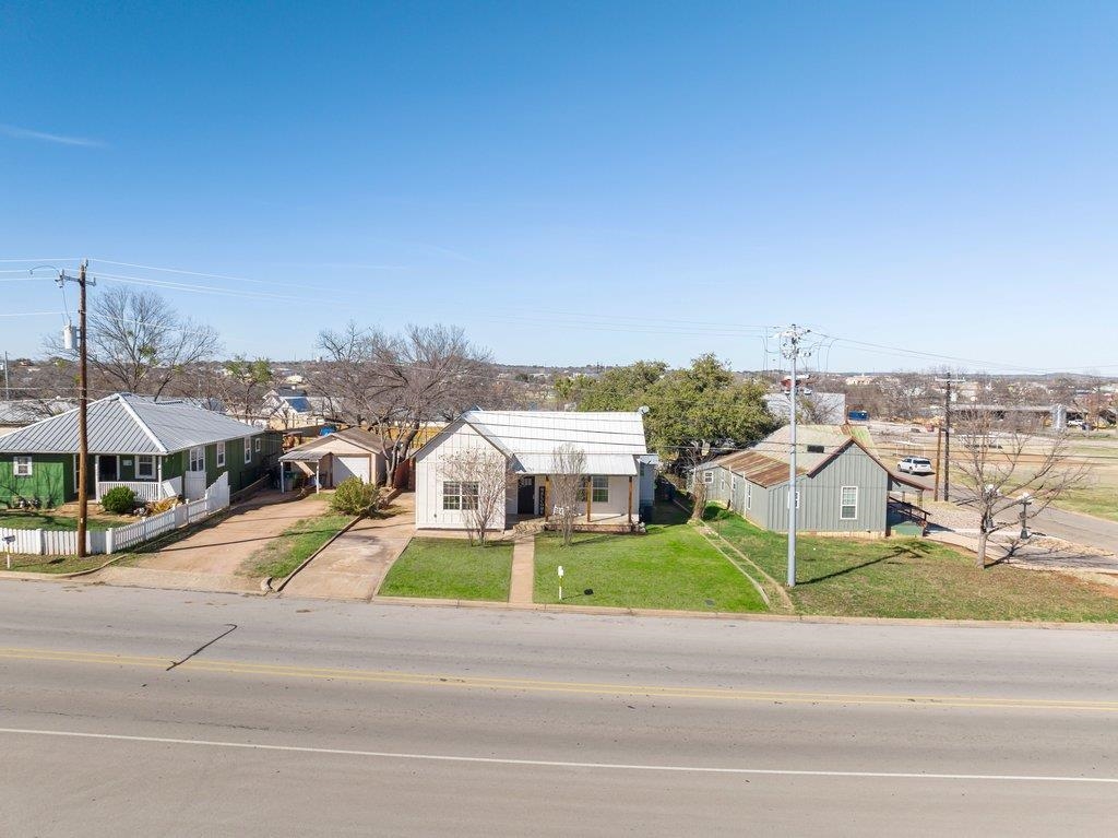 403 W Main Street Llano TX 78643