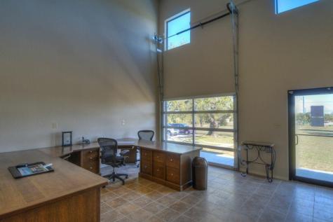 5526 N U.s. Highway 281 Marble Falls TX 78654