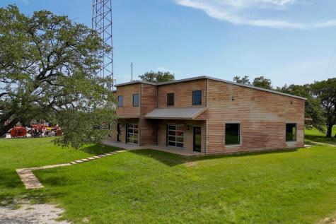 5526 N U.s. Highway 281 Marble Falls TX 78654