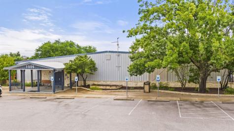 1506 N Us Highway 281 Johnson City TX 78636