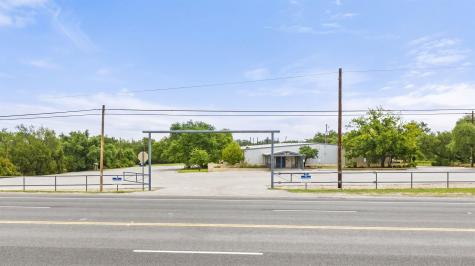 1506 N Us Highway 281 Johnson City TX 78636
