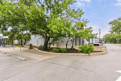 1506 N Us Highway 281 Johnson City TX 78636