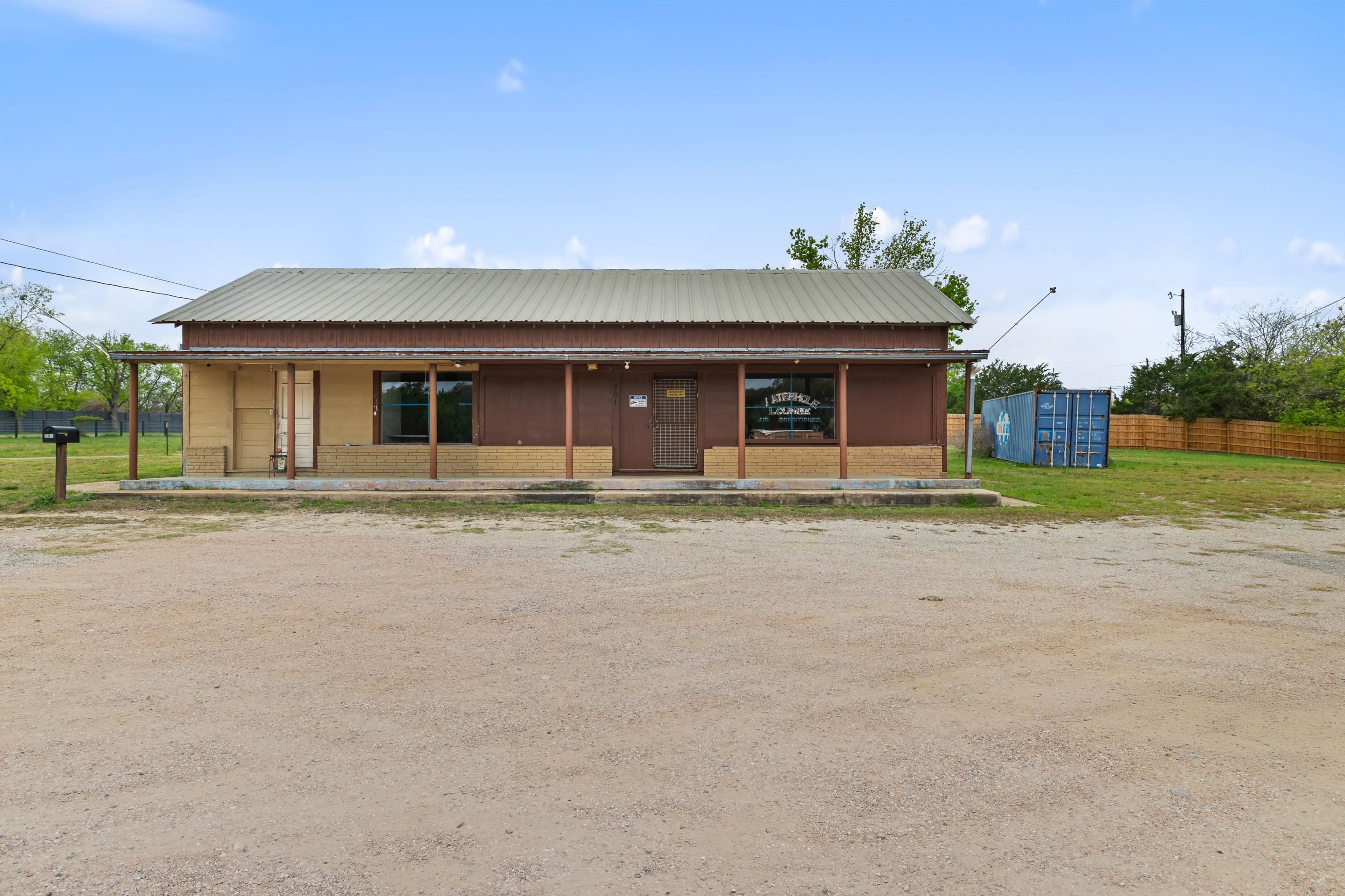 201 N Us Highway 281 Johnson City TX 78636