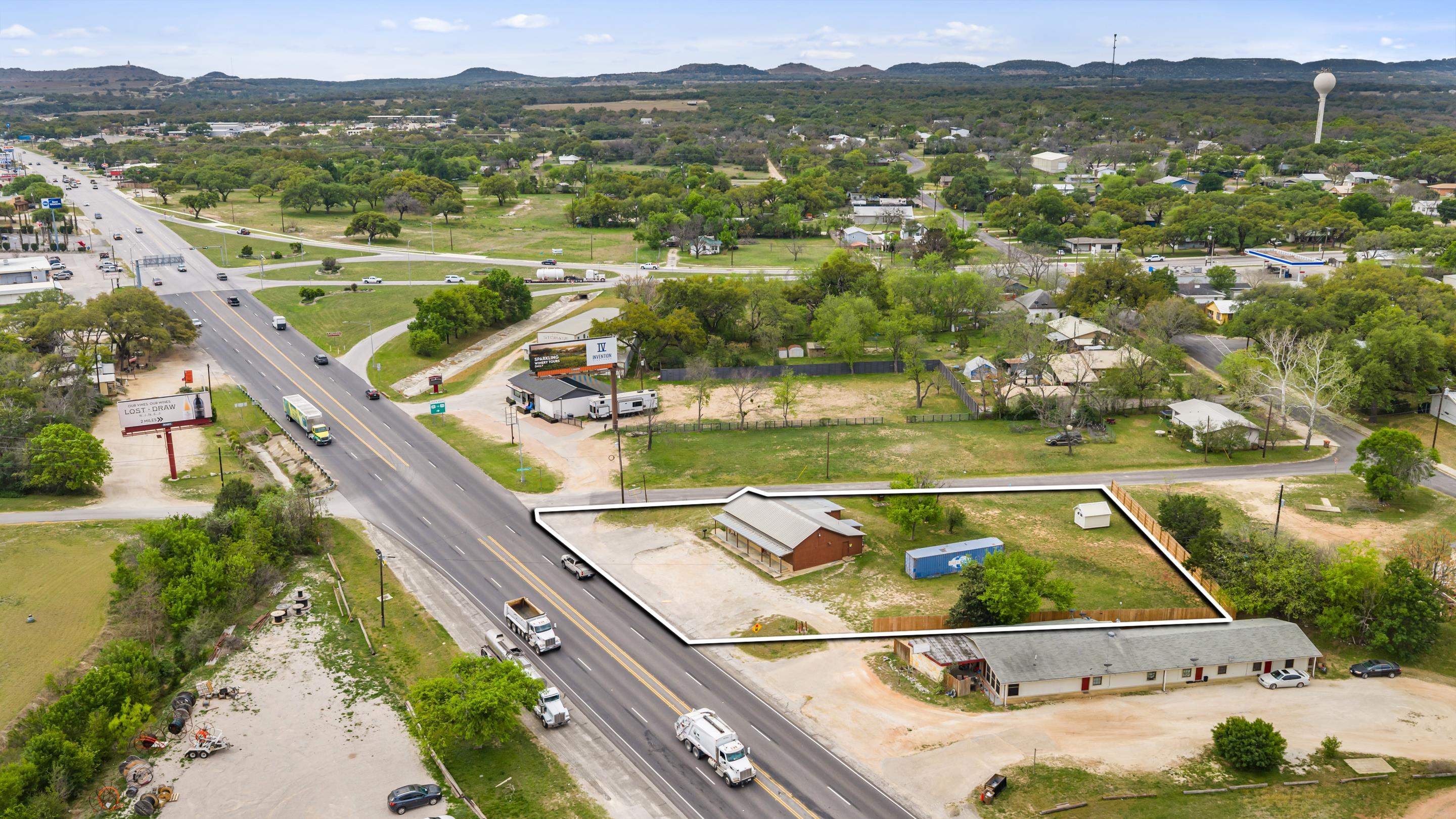 201 N Us Highway 281 Johnson City TX 78636