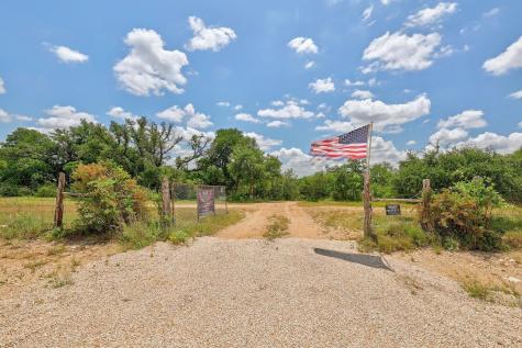1351 County Road 257 Liberty Hill TX 78642