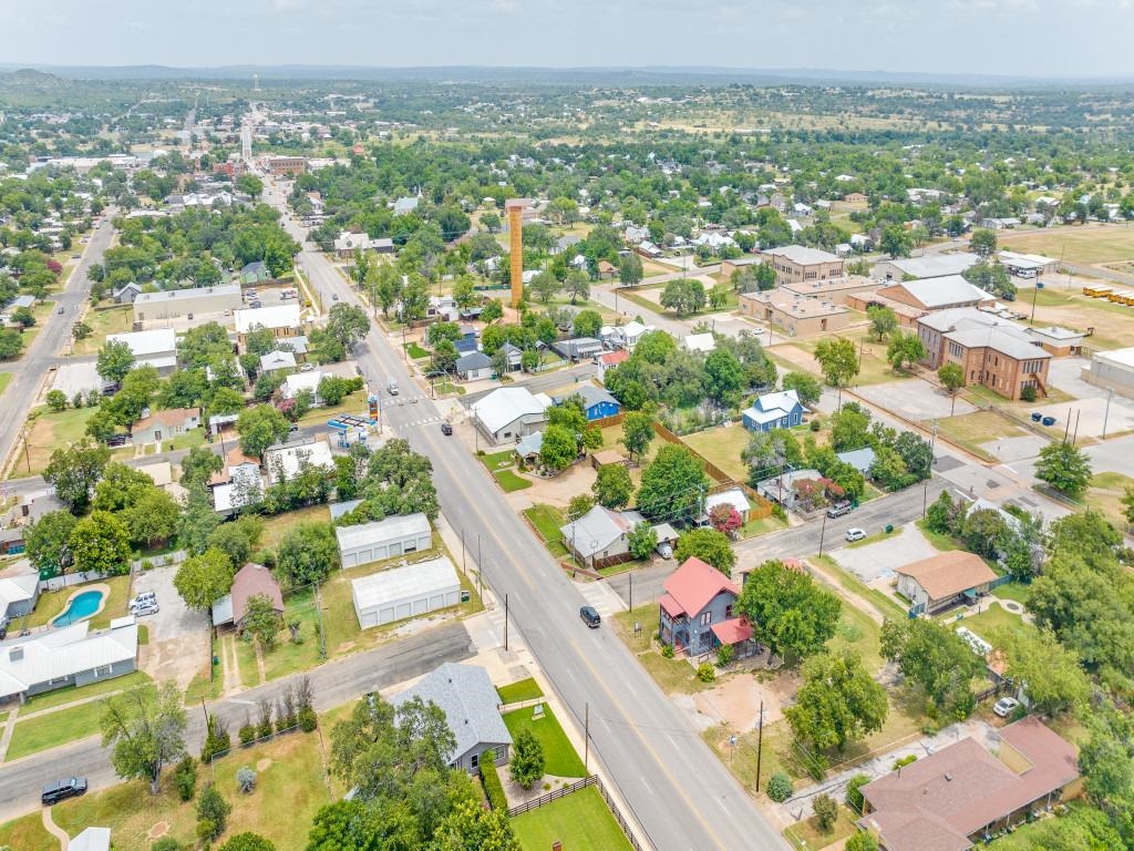1600 Ford Street Llano TX 78643