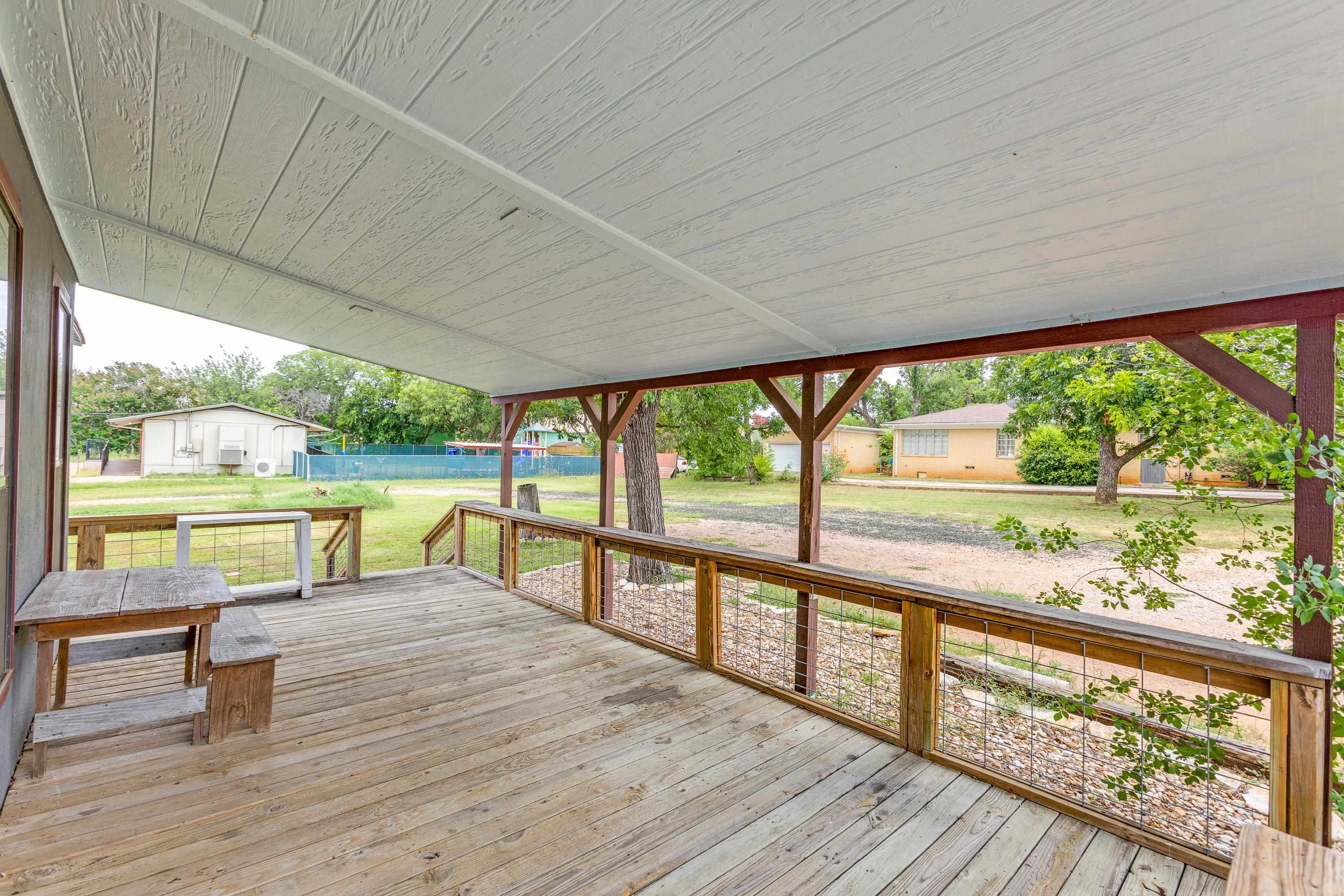 1600 Ford Street Llano TX 78643