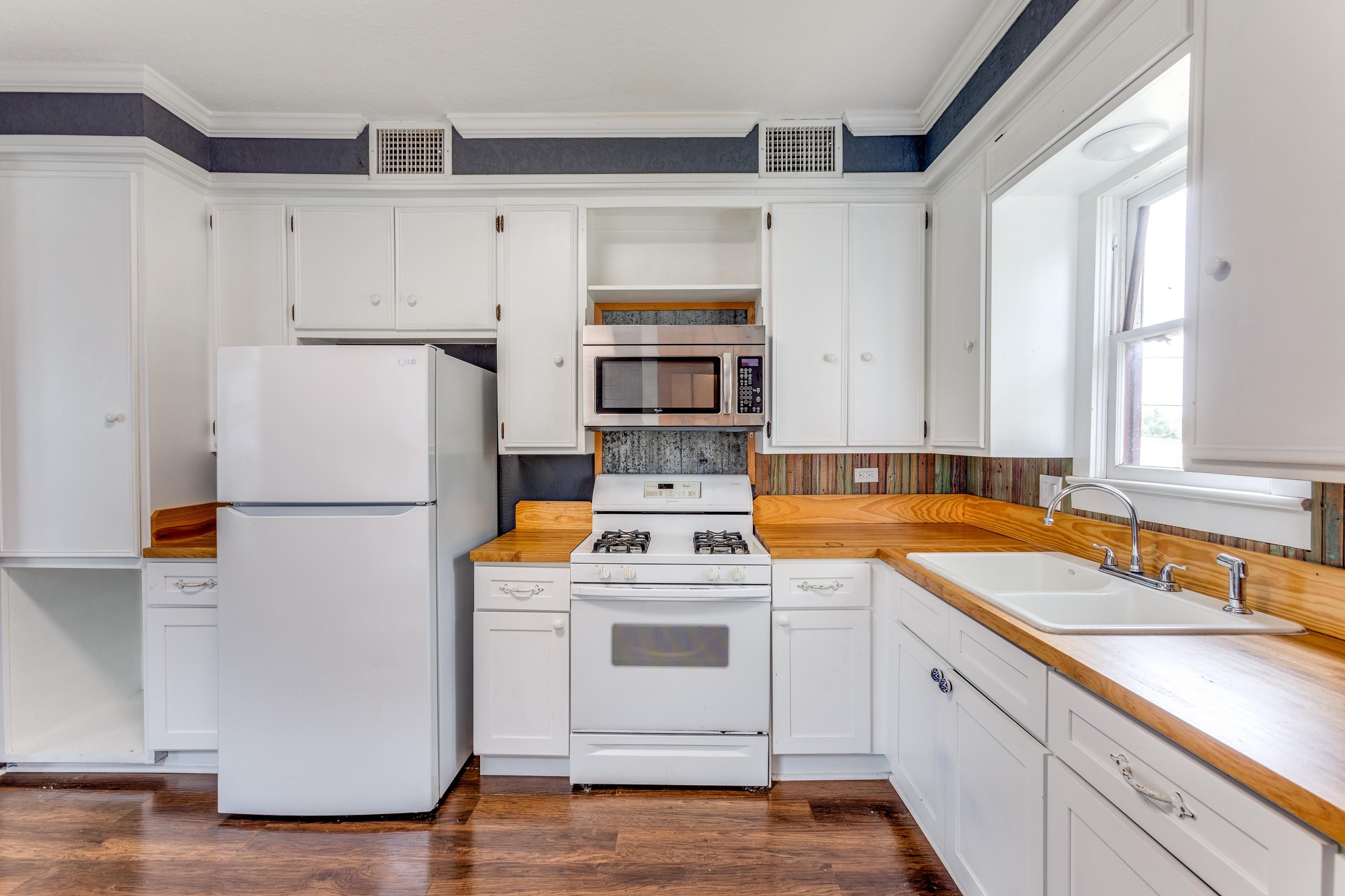 1600 Ford Street Llano TX 78643