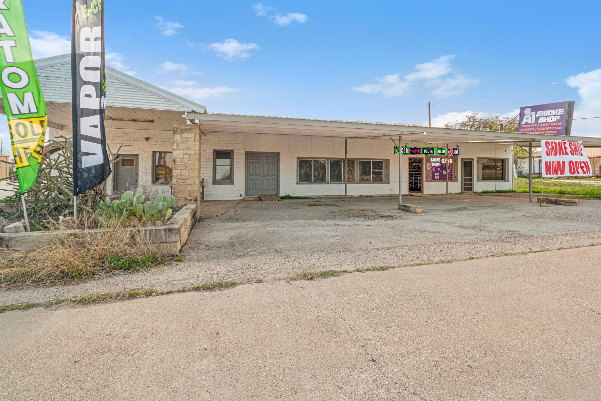 106 S 4th Street Lometa TX 76853