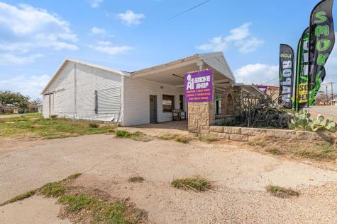 106 S 4th Street Lometa TX 76853