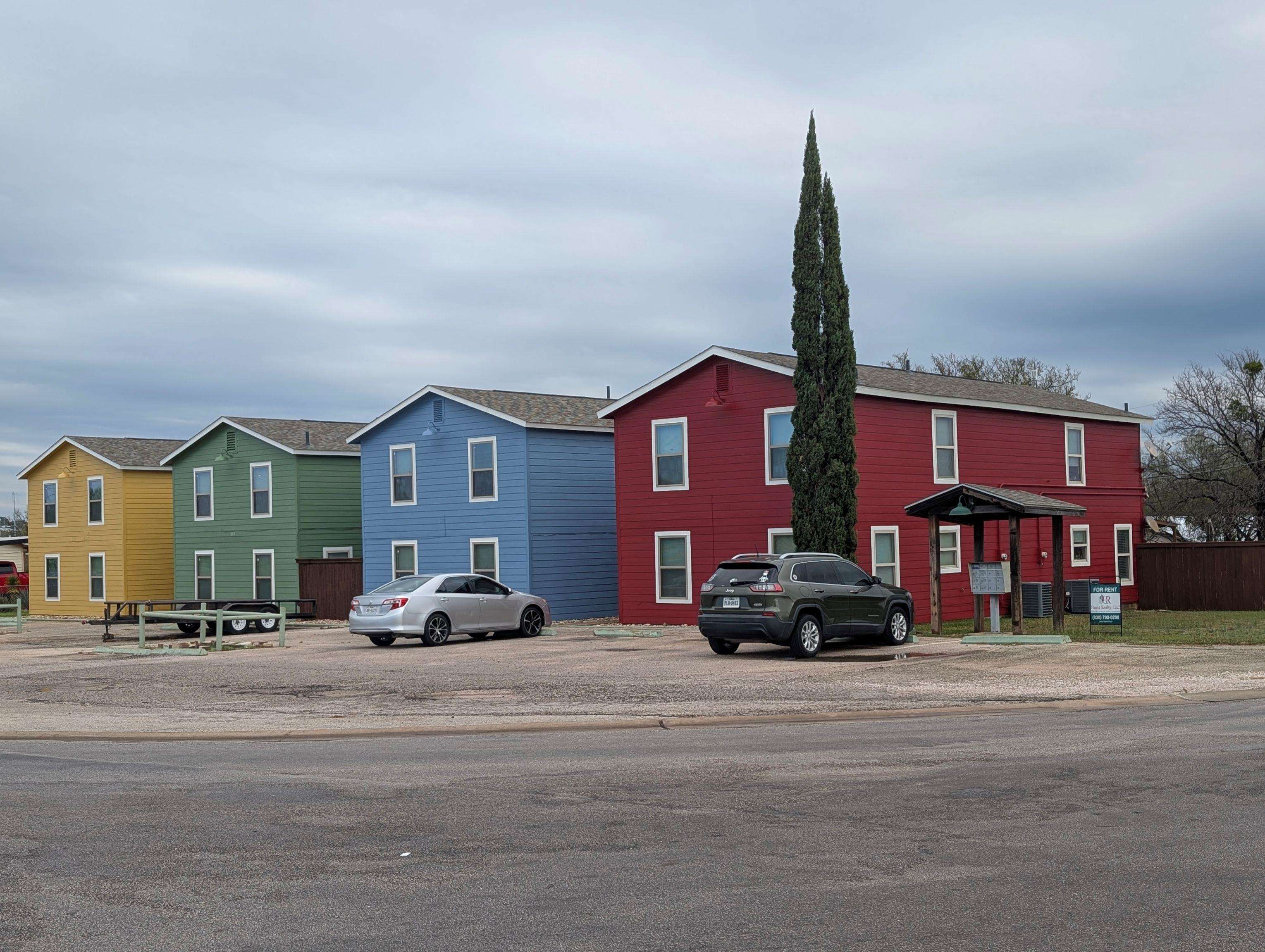 307, 309, 311, 313 S Avenue S Marble Falls TX 78654