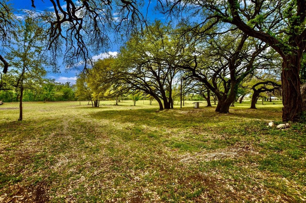 7908 County Road 404 Spicewood TX 78669