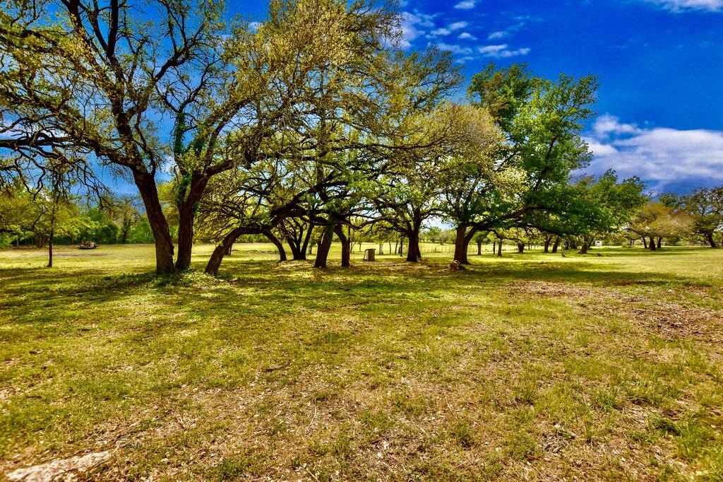 7908 County Road 404 Spicewood TX 78669