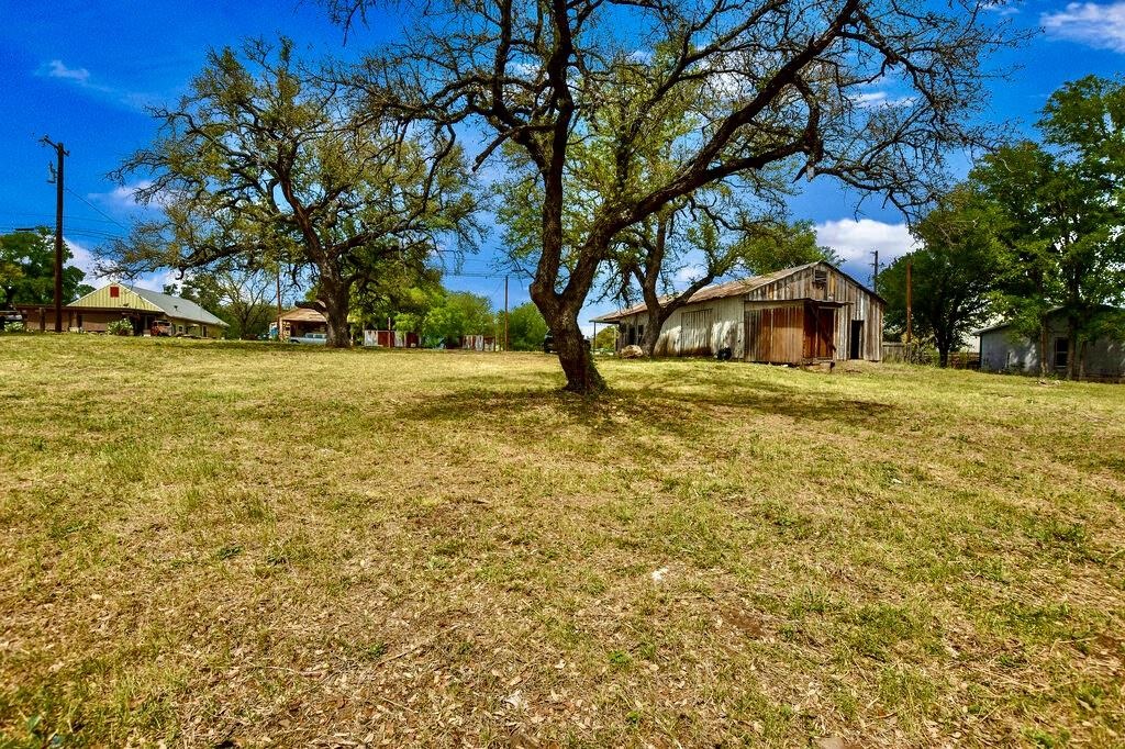 7908 County Road 404 Spicewood TX 78669