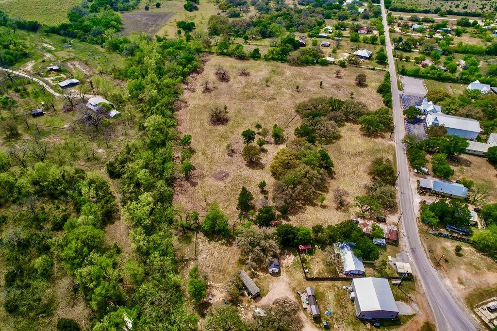 7908 County Road 404 Spicewood TX 78669