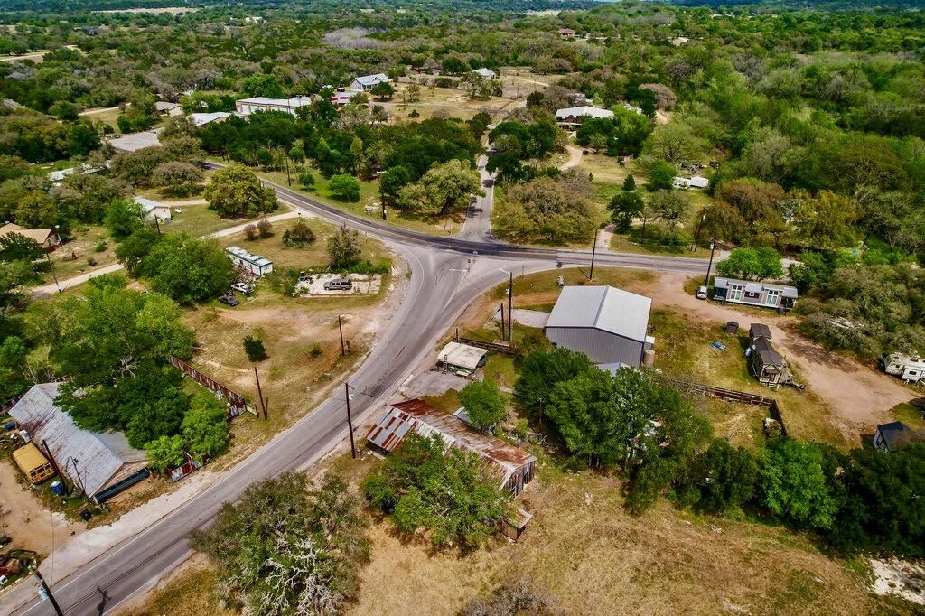 7908 County Road 404 Spicewood TX 78669