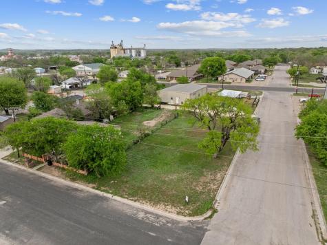 807 S Main Lampasas TX 76550