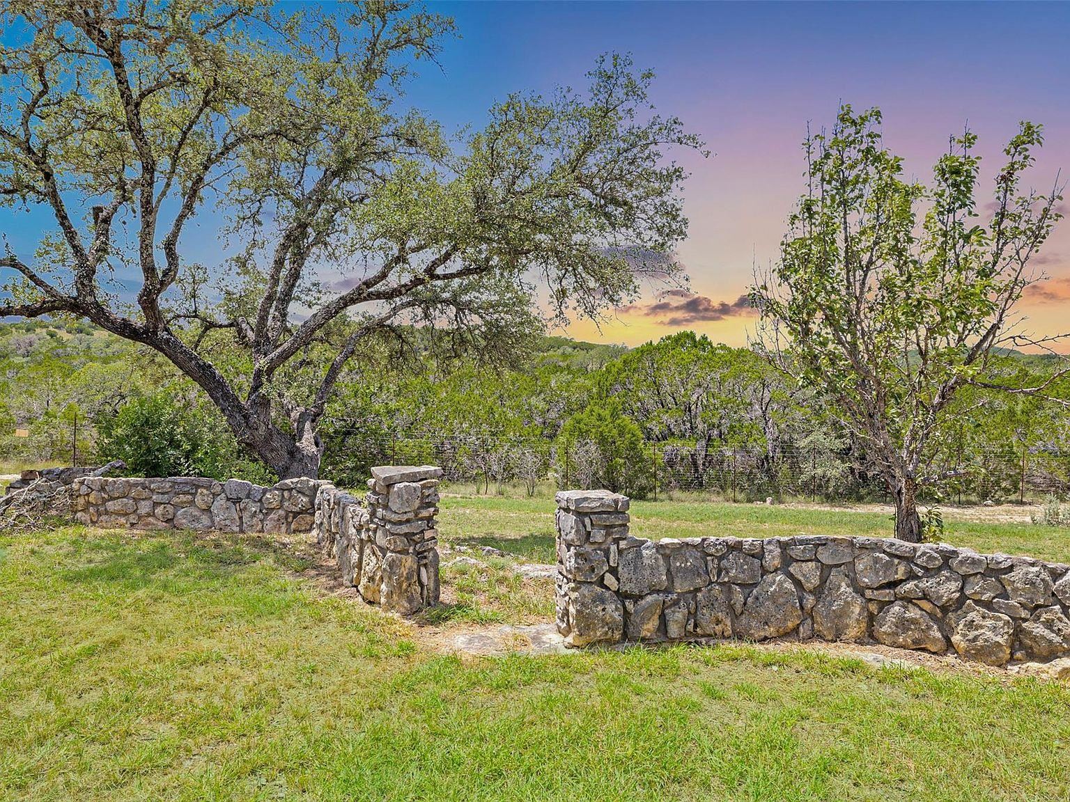 11151 State Highway 71 Spicewood TX 78669