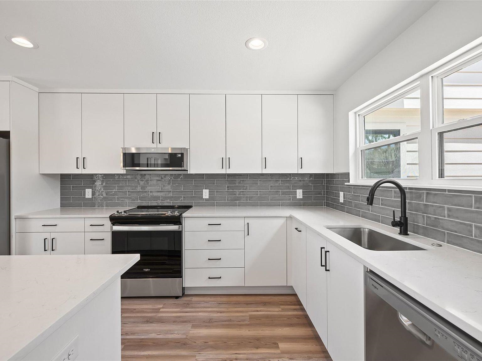 11151 State Highway 71 Spicewood TX 78669