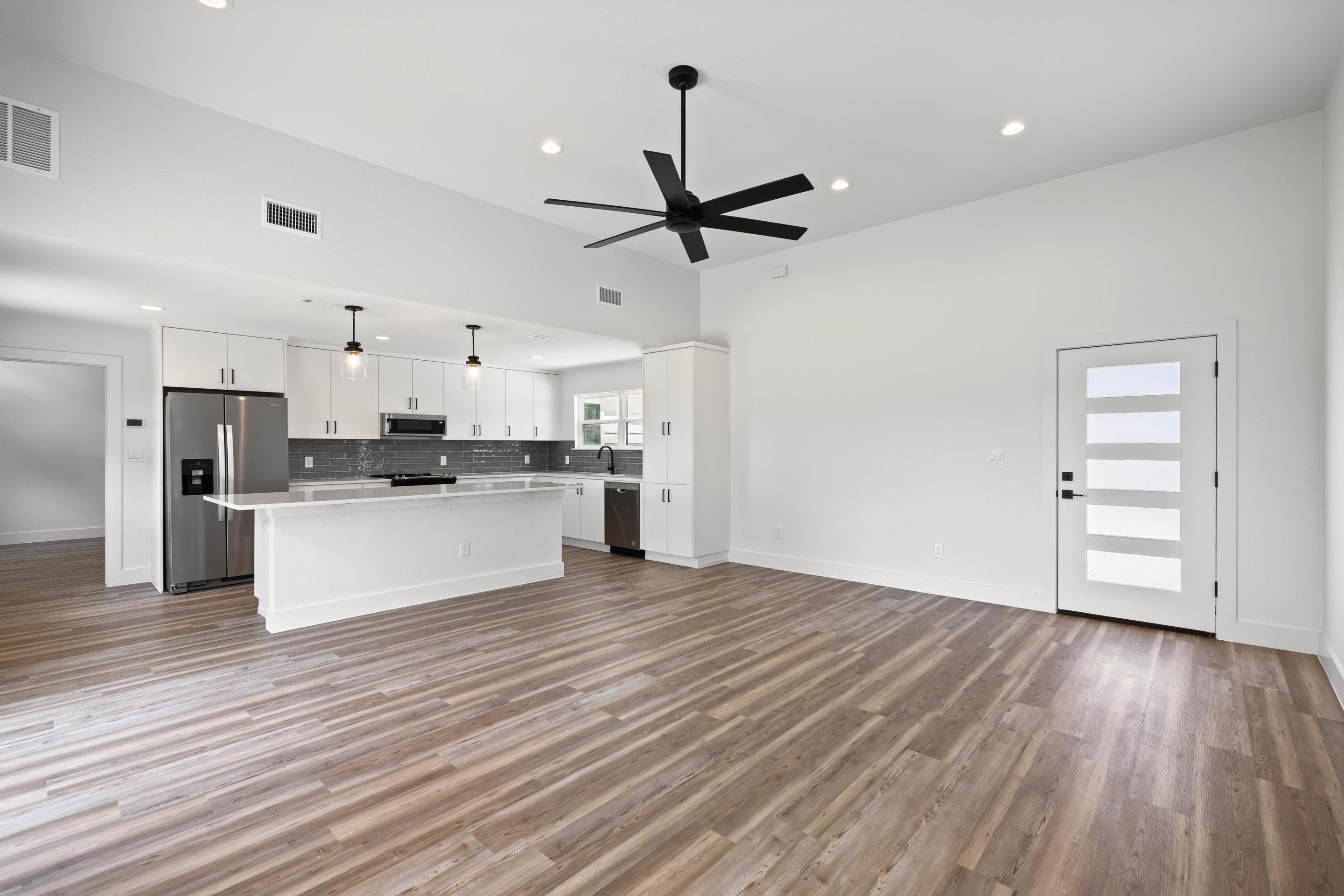 11151 State Highway 71 Spicewood TX 78669