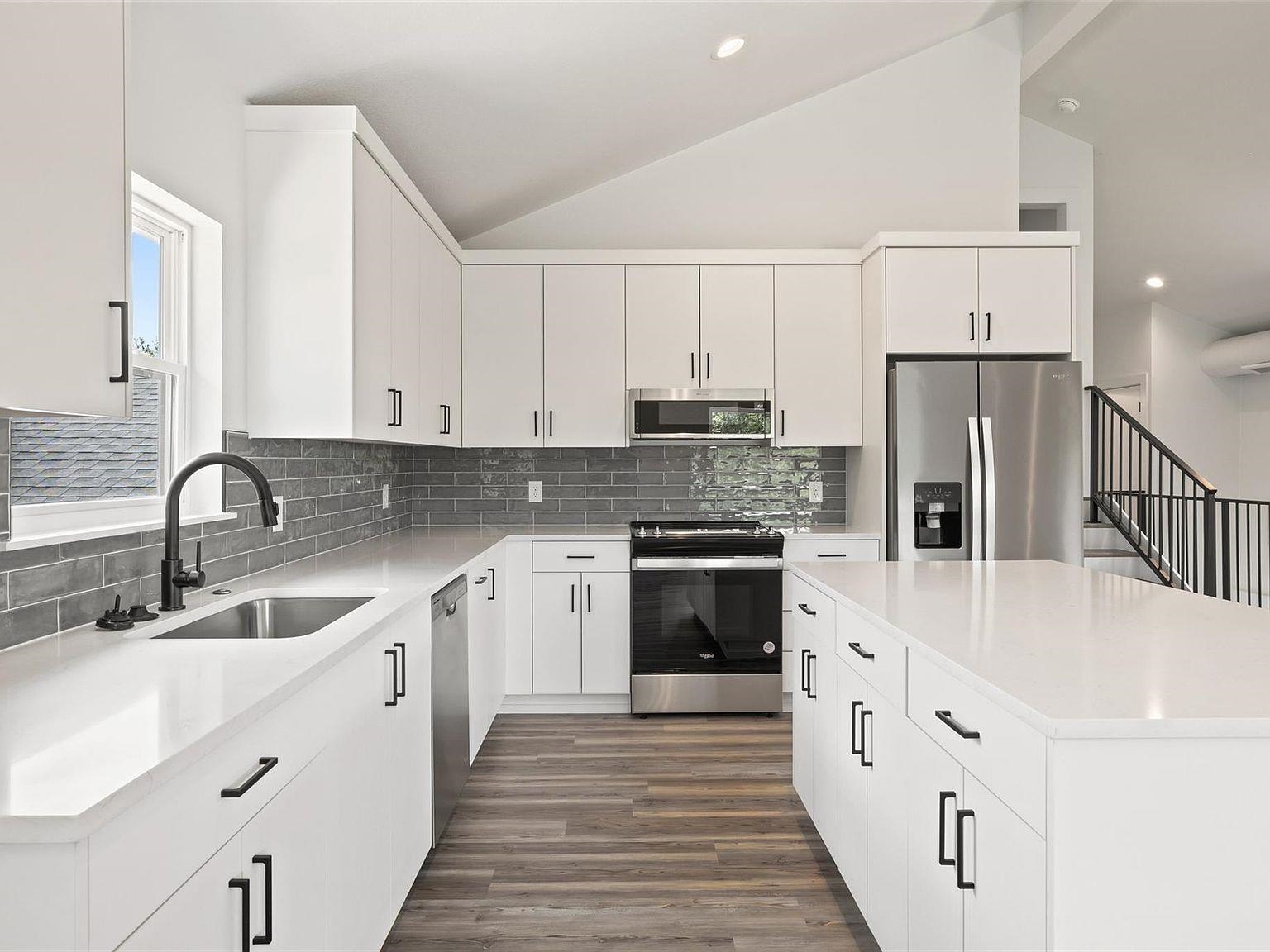 11151 State Highway 71 Spicewood TX 78669
