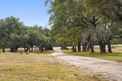 214 Edmonds Avenue Johnson City TX 78636