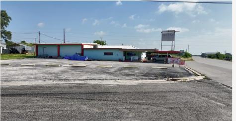 1301 Bessemer Avenue Llano TX 78643