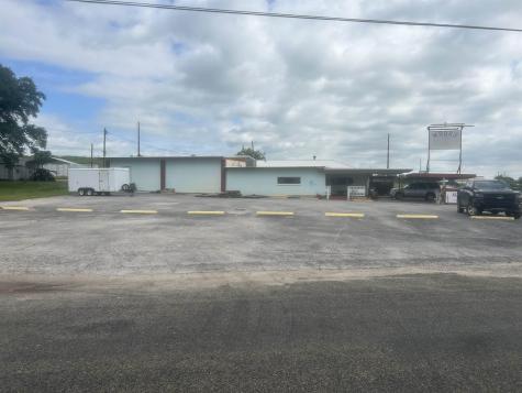 1301 Bessemer Avenue Llano TX 78643