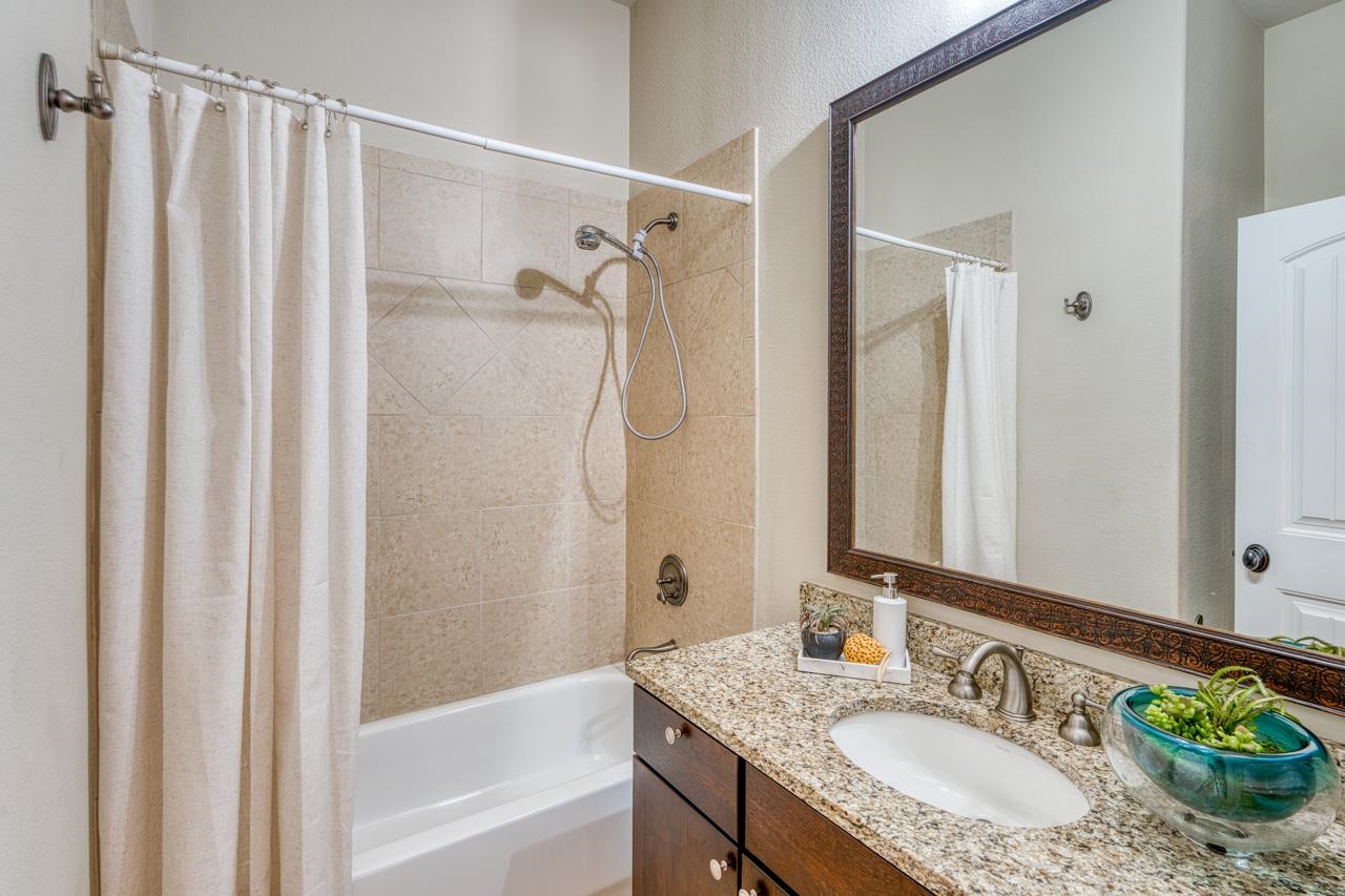 104 Enclave Circle Horseshoe Bay TX 78657