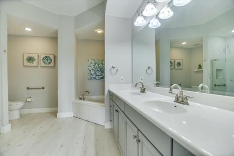 1000 The Cape #33 Horseshoe Bay TX 78657