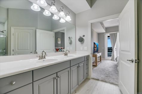 1000 The Cape #33 Horseshoe Bay TX 78657