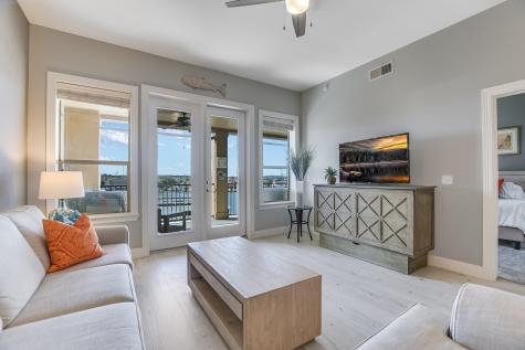 1000 The Cape #33 Horseshoe Bay TX 78657