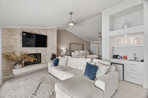1300 The Cape Unit #7 Horseshoe Bay TX 78657