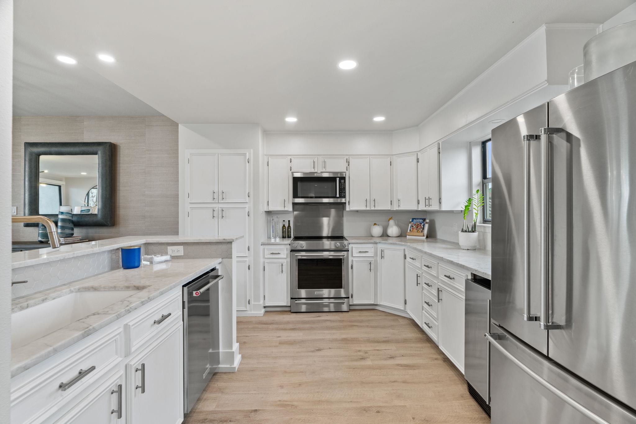 1300 The Cape Unit #7 Horseshoe Bay TX 78657