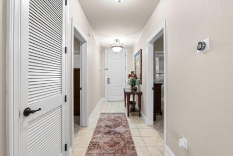1000 The Cape #12 Horseshoe Bay TX 78657